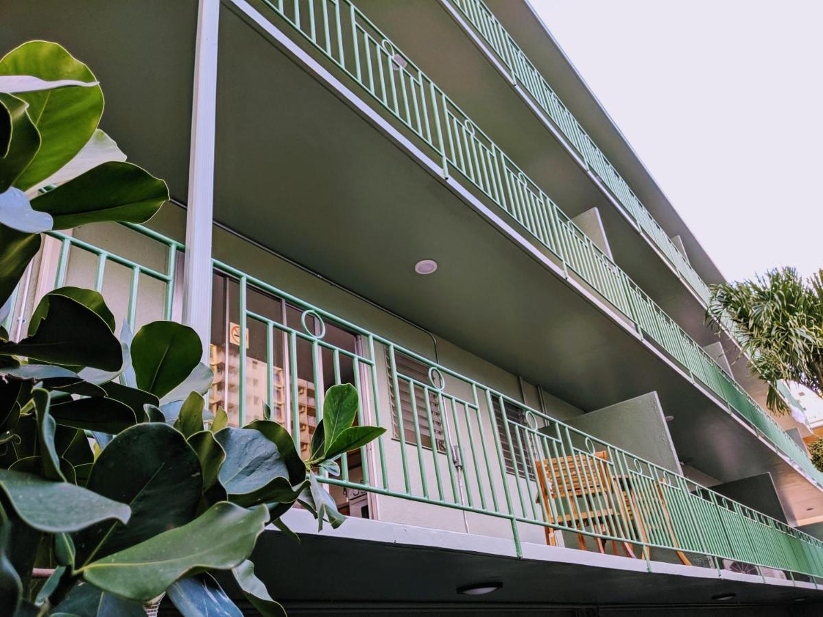 Aloha Suites Waikiki Honolulu Bagian luar foto